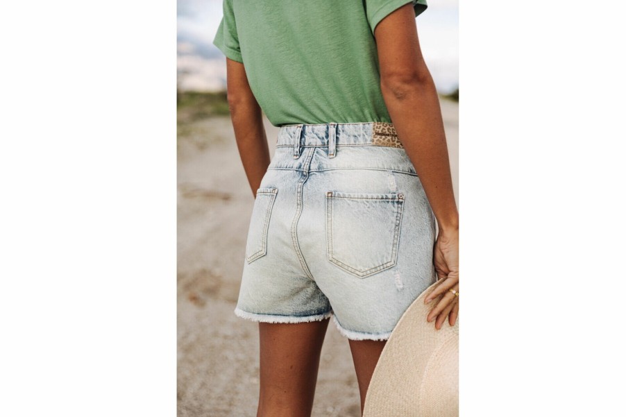 Shorts | Freeman T Porter Jade Straight Shorts Woman, Byronbay