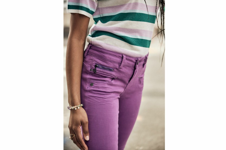 Colored Pants | Freeman T Porter Alexa Cropped New Magic Color Colored Pants Woman, Dewberry